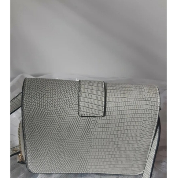SONDRA ROBERTS SQUARED crossbody wristlet clutch grey faux croc purse minimalist - Picture 4 of 11